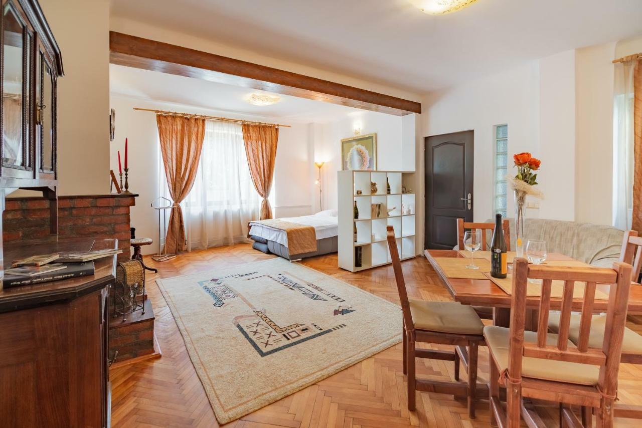 Bed&Wine In The Center Of Oradea Exterior foto